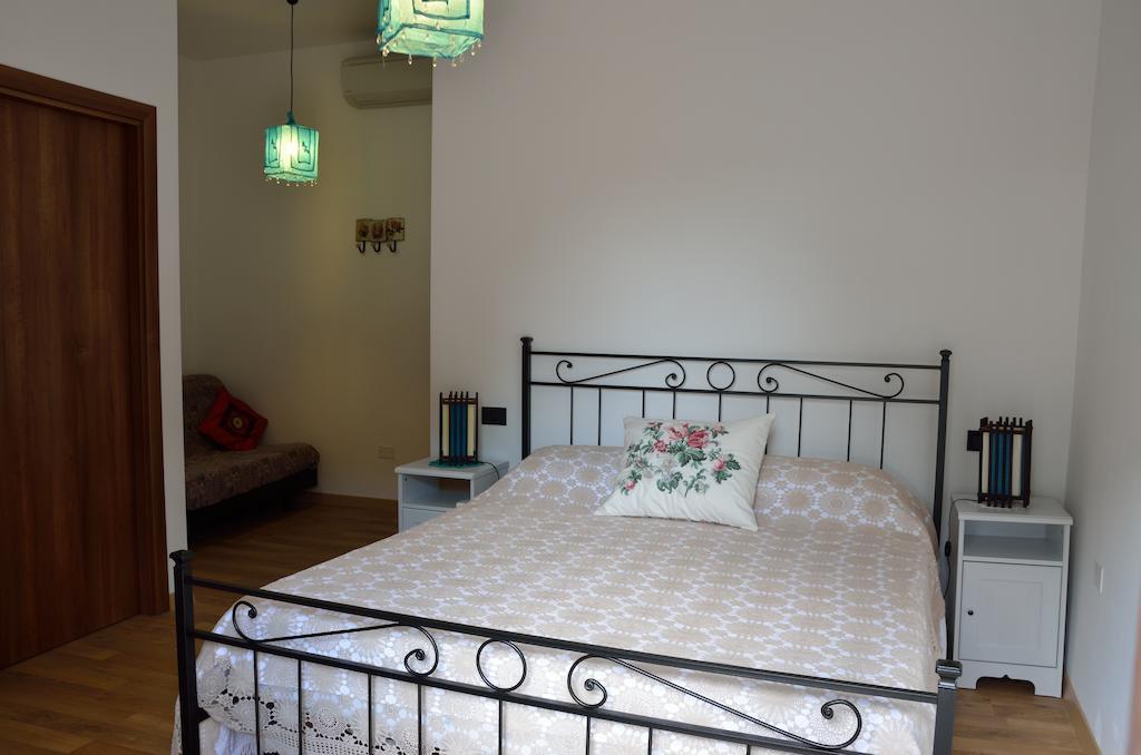 Bed and Breakfast Paglia E Fieno Villaga Habitación foto